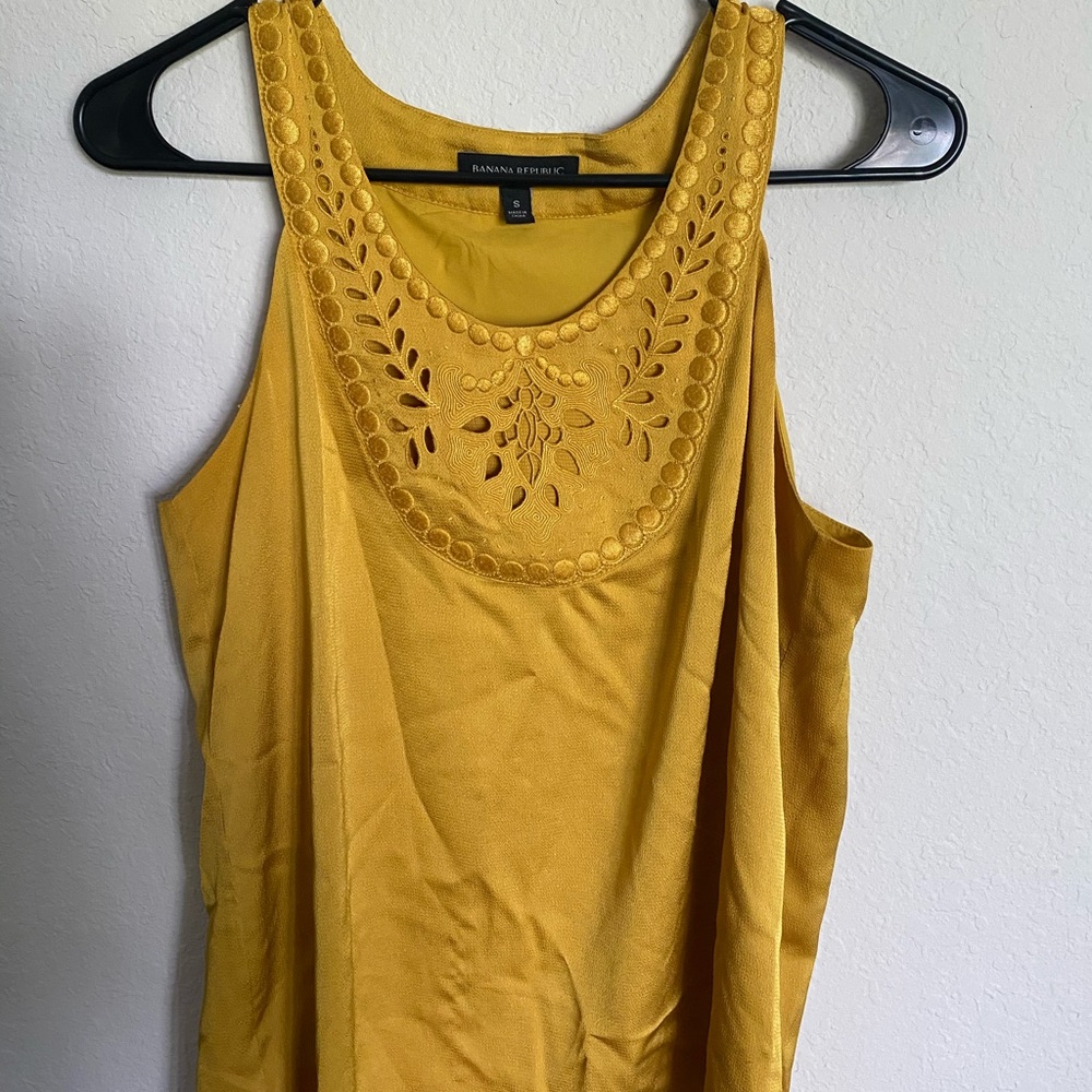 Banana Republic tank top